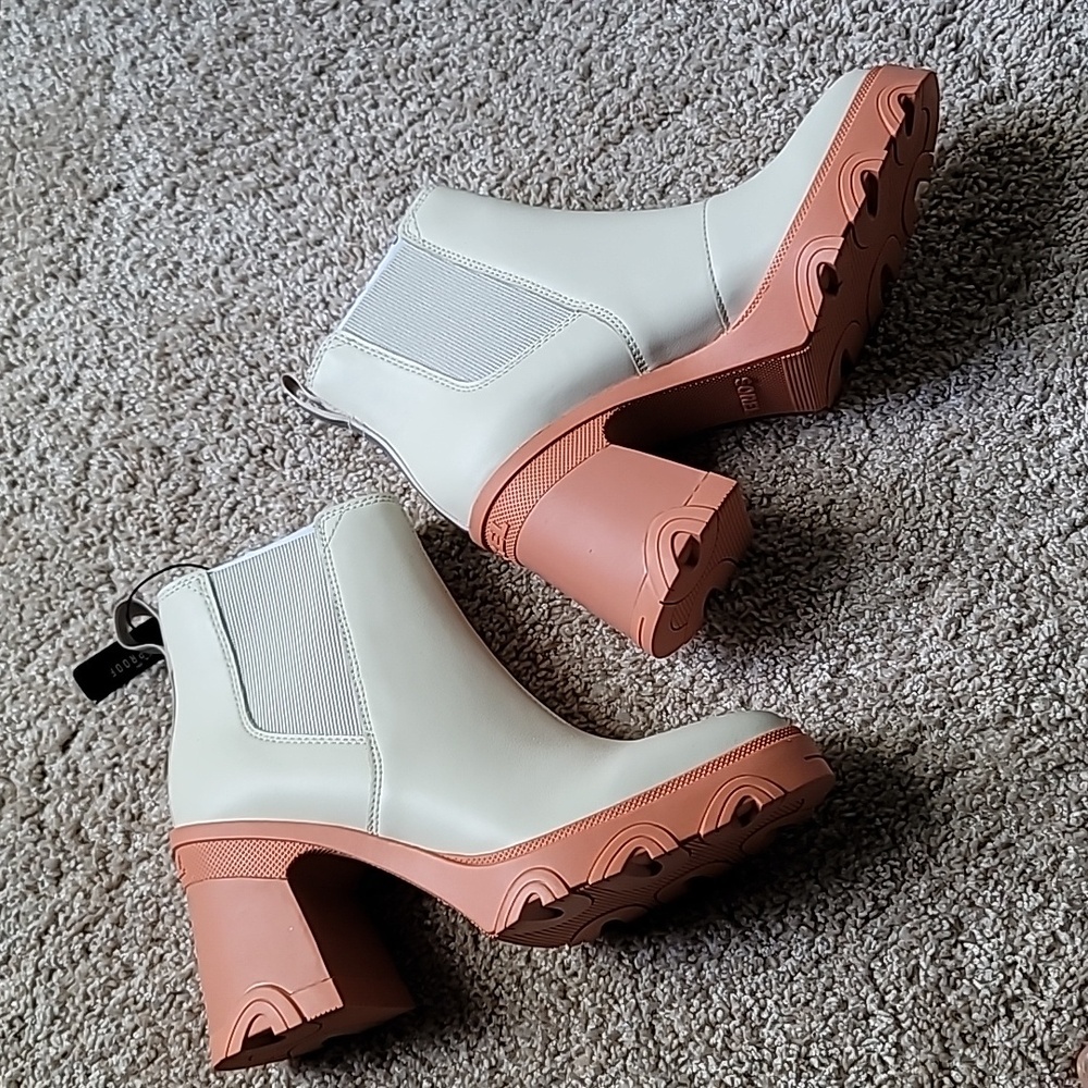 NIB Sorel Brex Chelsea ankle bootie, genuine leather, natural and pink, size 9.5 - Picture 6 of 11